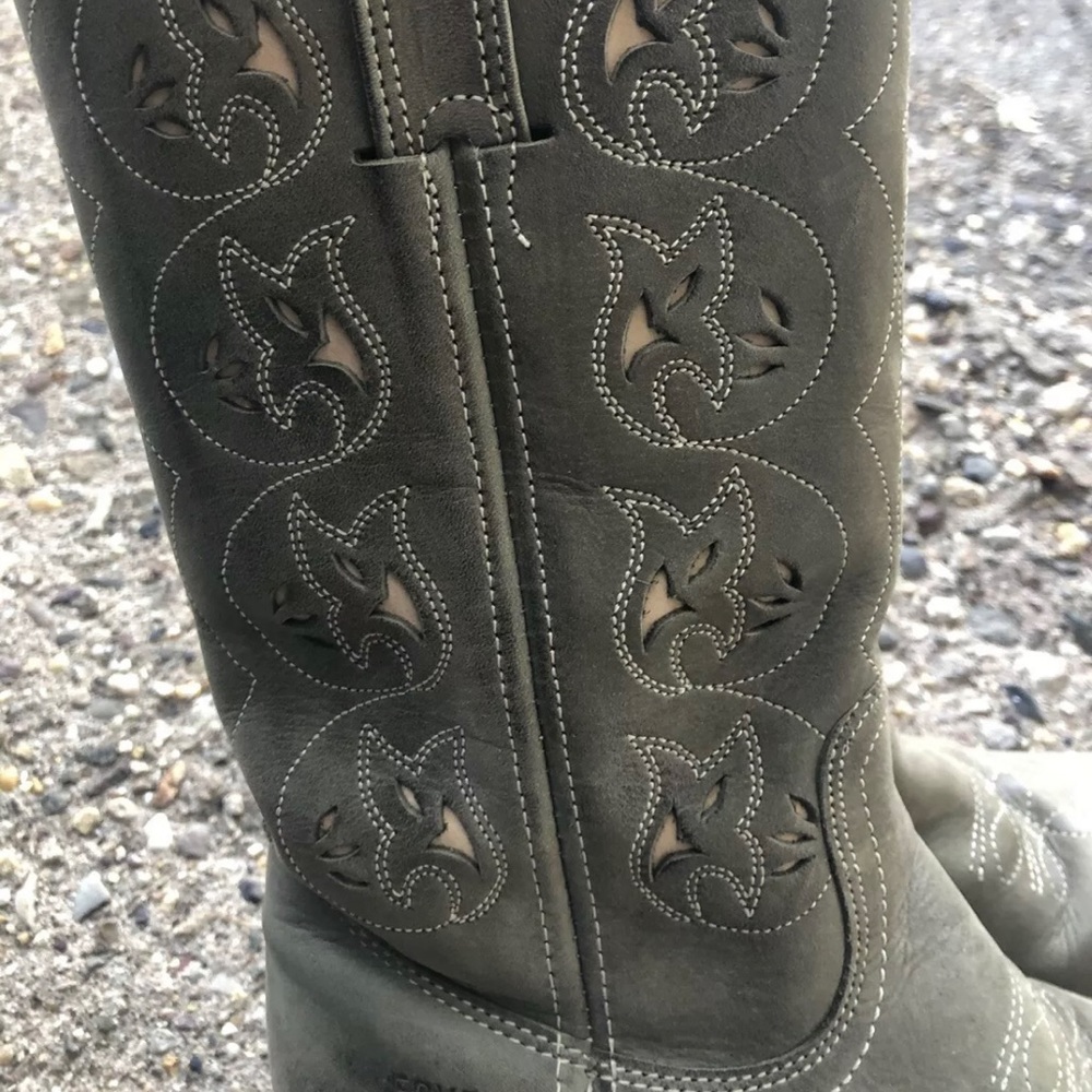 Frye Austin Flower Cut Out Olive Leather Boots - Picture 4 of 8